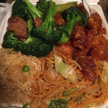 Pots n' Woks - 1/2 and 1/2 with beef broccoli and Orange Chicken - Chinese Near Me - Whittier, California