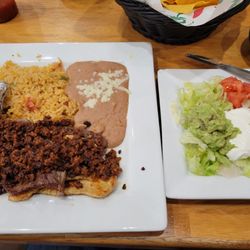 Hacienda Mexican Restaurant - Forgot the name but it was excellent. Paradilla maybe?