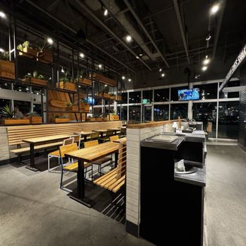 Shake Shack El Segundo - Burgers Near Me - El Segundo, California