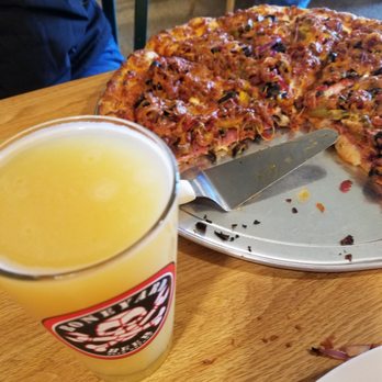 Bennys Pizza Joint - Awesome pizza! - Sports Bars Near Me - Monroe, Oregon Bennys Pizza Joint - Awesome pizza! - Sports Bars Near Me - Monroe, Oregon