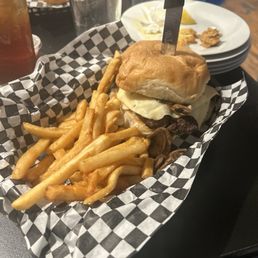 GRILLED RIBEYE STEAK SAMMIE