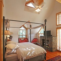 Beaujolais Boutique B&B at Thea's House - Rundle Room