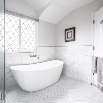 Karen Hickey Interior Design - Primary Bath - Interior Design Near Me Karen Hickey Interior Design - Primary Bath - Interior Design Near Me