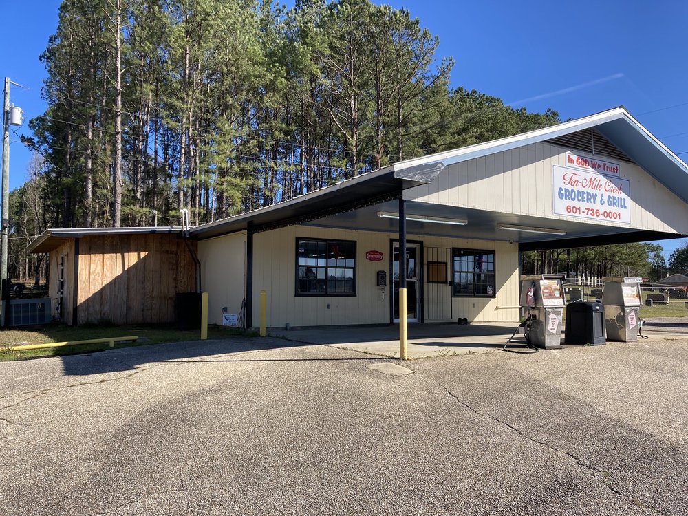 TEN MILE CREEK GRO & GRILL Updated August 2024 203 Ten Mile Creek