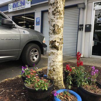 M&N Absolute Auto Repair - Entrance - Auto Repair Near Me - Everett, Washington