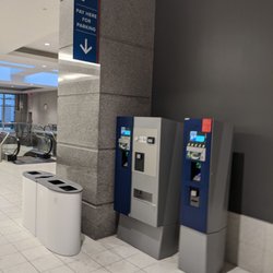 Simcoe Place Express Park - Payment machines
