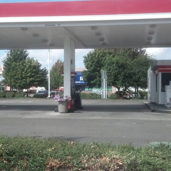 Circle K - a gas station with a gas pump in the foreground - Gas Stations Near Me - Lacey, Washington