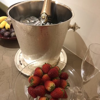 香港君悅酒店 - Hotels Near Me - Hong Kong, HK