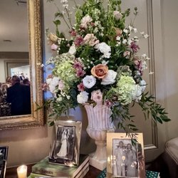 Occasions Florist - All flowers provided by Ellijay Florist, Ellijay, Georgia