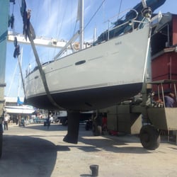 Sechelt Boat Care - This Beneteau was a charm to work on at Granville Island Marina in Vancouver. She sure shined up nice !