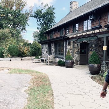 Greenburgh Nature Center - Manor House (Gift Shop) - Hiking Near Me - Scarsdale, New York