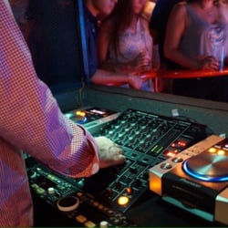 Juárez 4 - La cabina del DJ