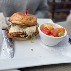 Shenandoah At the Arbor - Chicken sandwich