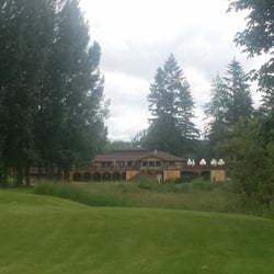 The Blue Heron Golf Course - Nice club house with restaurant and viewing deck.