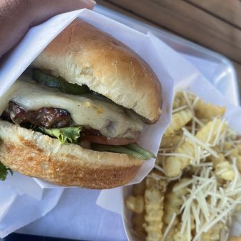 iniBurger - Gourmet Burgers - B' Igi Cali Burger and garlic fries - Burgers Near Me - Pleasanton, California iniBurger - Gourmet Burgers - B' Igi Cali Burger and garlic fries - Burgers Near Me - Pleasanton, California