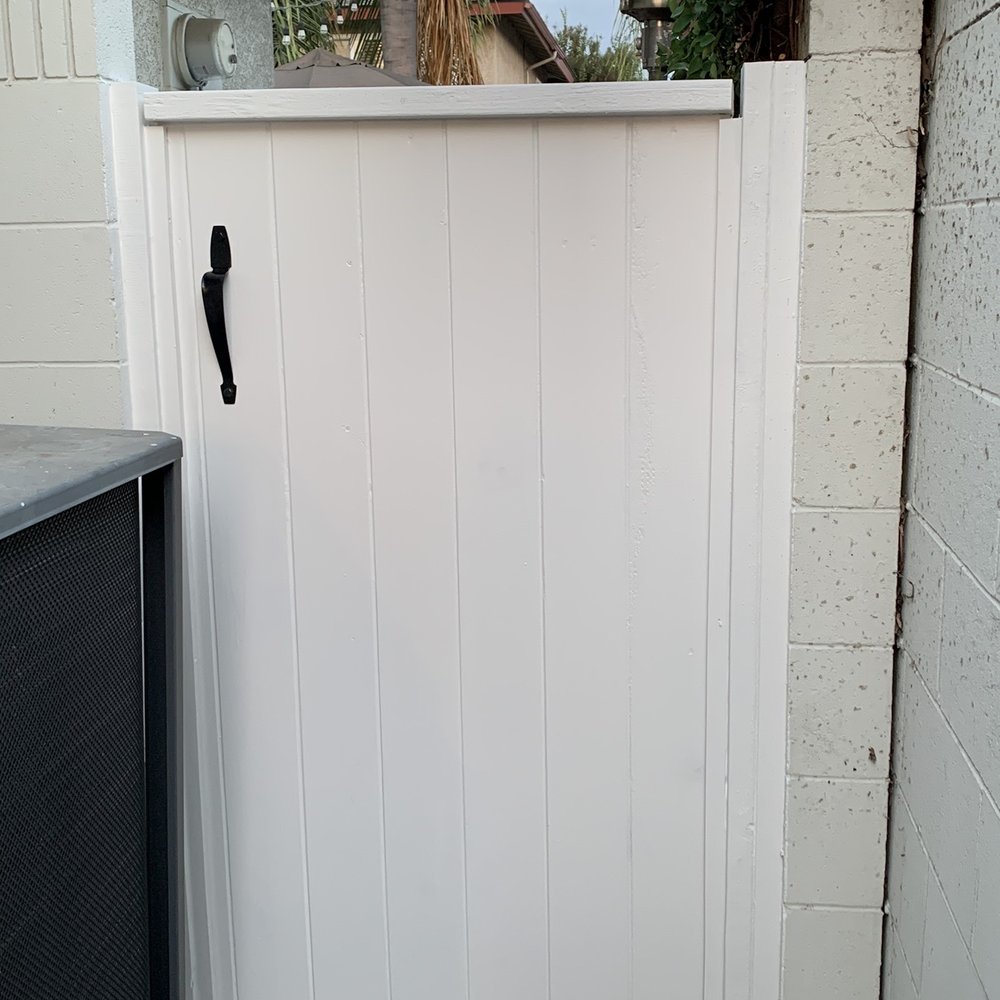 Top Notch Builder - New functioning perfect custom gate at a reasonable charge. - Fences & Gates Near Me Top Notch Builder - New functioning perfect custom gate at a reasonable charge. - Fences & Gates Near Me