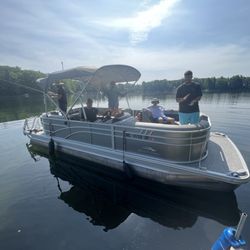 Up North Boat Rentals - Great day