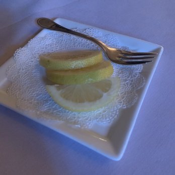 Circa 1886 Restaurant - Lemons for water - New American Near Me - Charleston, South Carolina Circa 1886 Restaurant - Lemons for water - New American Near Me - Charleston, South Carolina