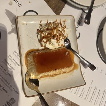 Ciutat Comtal - Coconut desert - Tapas Bars Near Me - Barcelona, B