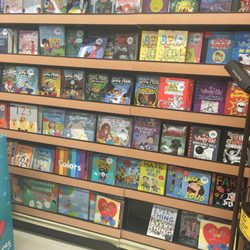 Safeway Food & Drug - Books galore