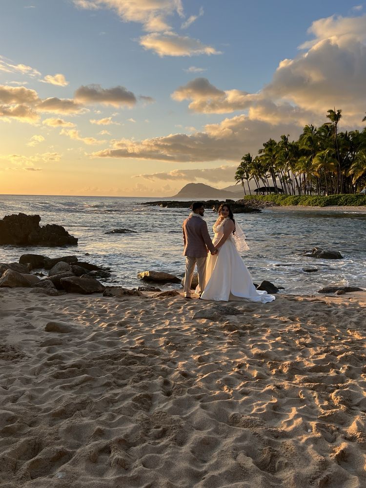 The Glam Curlhead Logo