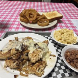 Johnnys Family Cafe - Swiss Mushroom Chicken