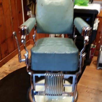 Tahoe Cutting - The interior is just as cute, warm and inviting as the exterior! - Hair Salons Near Me - Kings Beach, California Tahoe Cutting - The interior is just as cute, warm and inviting as the exterior! - Hair Salons Near Me - Kings Beach, California