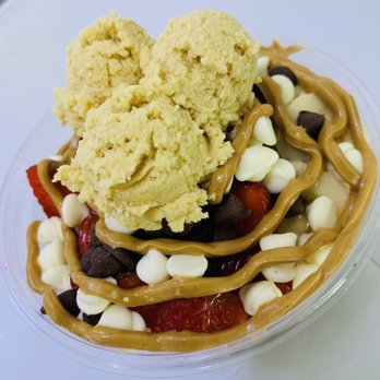 HI Cravings Mobile - Dessert bowl with cookie butter - Acai Bowls Near Me HI Cravings Mobile - Dessert bowl with cookie butter - Acai Bowls Near Me