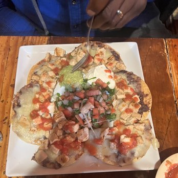 Veracruz Cafe - Chicken nachos - Mexican Near Me - Cedar Hill, Texas
