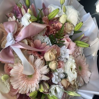 Eddie's Flower - Florists Near Me - Bellflower, California Eddie's Flower - Florists Near Me - Bellflower, California