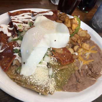 Maggie's Café - Chilaquiles Divorciado - Breakfast & Brunch Near Me - San Diego, California
