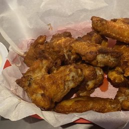 Yummy wings, flavor enough to eat alone