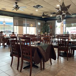Dallah Mediterranean Cuisine - Big and airy spot