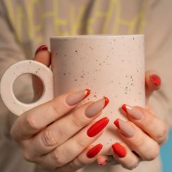 QT Nails