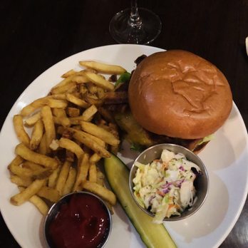 Chef's Bistro - Bistro burger - American Near Me - North Conway, New Hampshire
