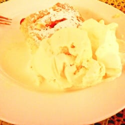 Hotel Zum Kloster - Apfelstrudel mit Eis