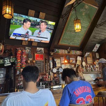 Sully's Snowgoose Saloon - Pubs Near Me - Seattle, Washington Sully's Snowgoose Saloon - Pubs Near Me - Seattle, Washington