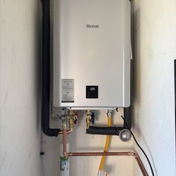 Tankless water heater installed by Water Heater Warehouse Tankless water heater installed by Water Heater Warehouse