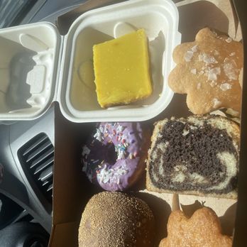 San & Wolves Bakeshop - Ube Cheez Pan De Sal, Ube Donut, Kalamansi Bar, Bibingka (original + mango coconut), Kalamansi Marble Loaf - Filipino Near Me - Long Beach, California San & Wolves Bakeshop - Ube Cheez Pan De Sal, Ube Donut, Kalamansi Bar, Bibingka (original + mango coconut), Kalamansi Marble Loaf - Filipino Near Me - Long Beach, California