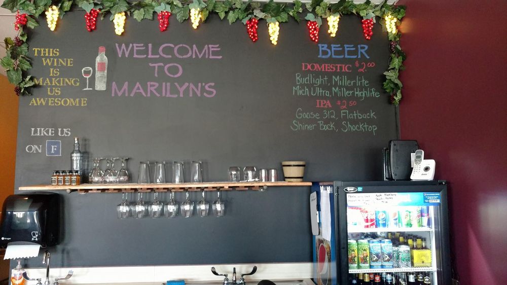 Marilyn's Wine Time Lounge & Gaming Logo