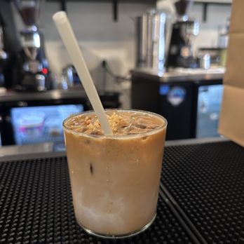 Rise Cafe - Mac nut latte - Coffee & Tea Near Me - Honolulu, Hawaii