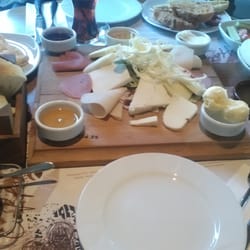 Askadar Cafe Restaurant