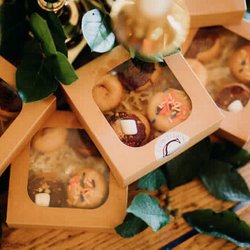 Cowtown Mini Donuts - A sample wedding style, our donuts make for a wonderful dessert!
