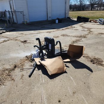 Sweetheimer Trash Removal - Junk Removal & Hauling Near Me - Pierceton, Indiana Sweetheimer Trash Removal - Junk Removal & Hauling Near Me - Pierceton, Indiana