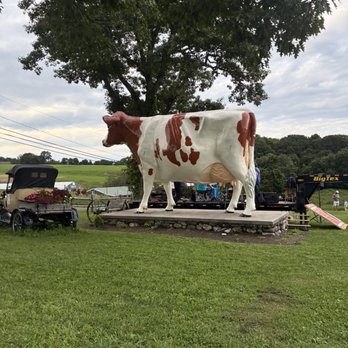 Kimberly Farm - Music Venue & Cow Statue! - Farms Near Me - New Milford, Connecticut