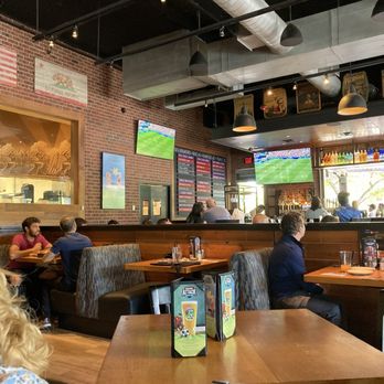 BJ's Restaurant & Brewhouse - Pizza Near Me - La Jolla, California