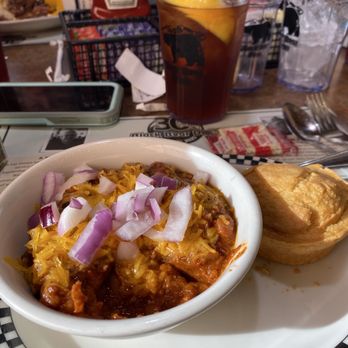 Black Bear Diner Menifee - Homemade Chili (420-840 cals.) and Cornbread Muffin - Diners Near Me - Menifee, California
