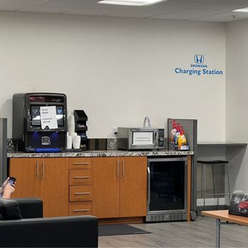 Honda West - Coffee area. Microwave. - Car Dealers Near Me - Las Vegas, Nevada Honda West - Coffee area. Microwave. - Car Dealers Near Me - Las Vegas, Nevada