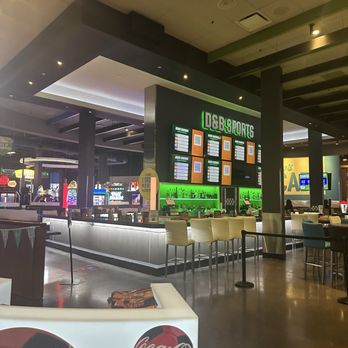 Dave & Buster's Pelham Manor - Sports Bars Near Me - Pelham Manor, New York