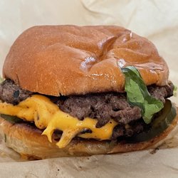 Burgers on Bridge - Delicious burger
